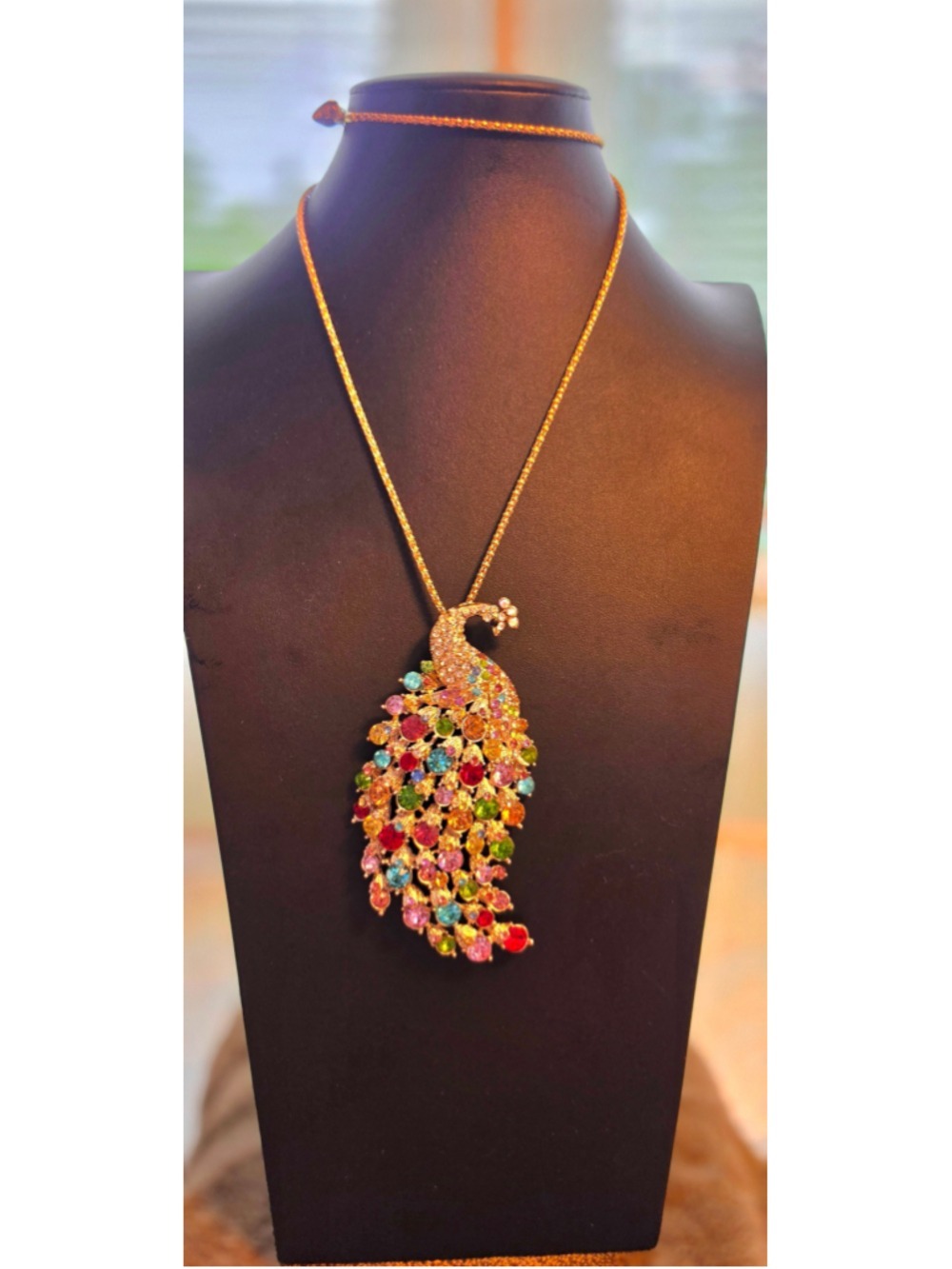 Betsey Johnson Stunning Peacock Statement Necklace Rhinestone Crystal Gold Tone